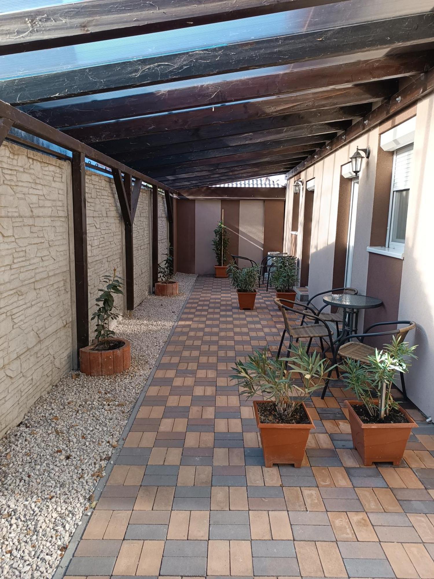 Boglarka Vendeghaz Apartment Mosonmagyaróvár Exterior foto